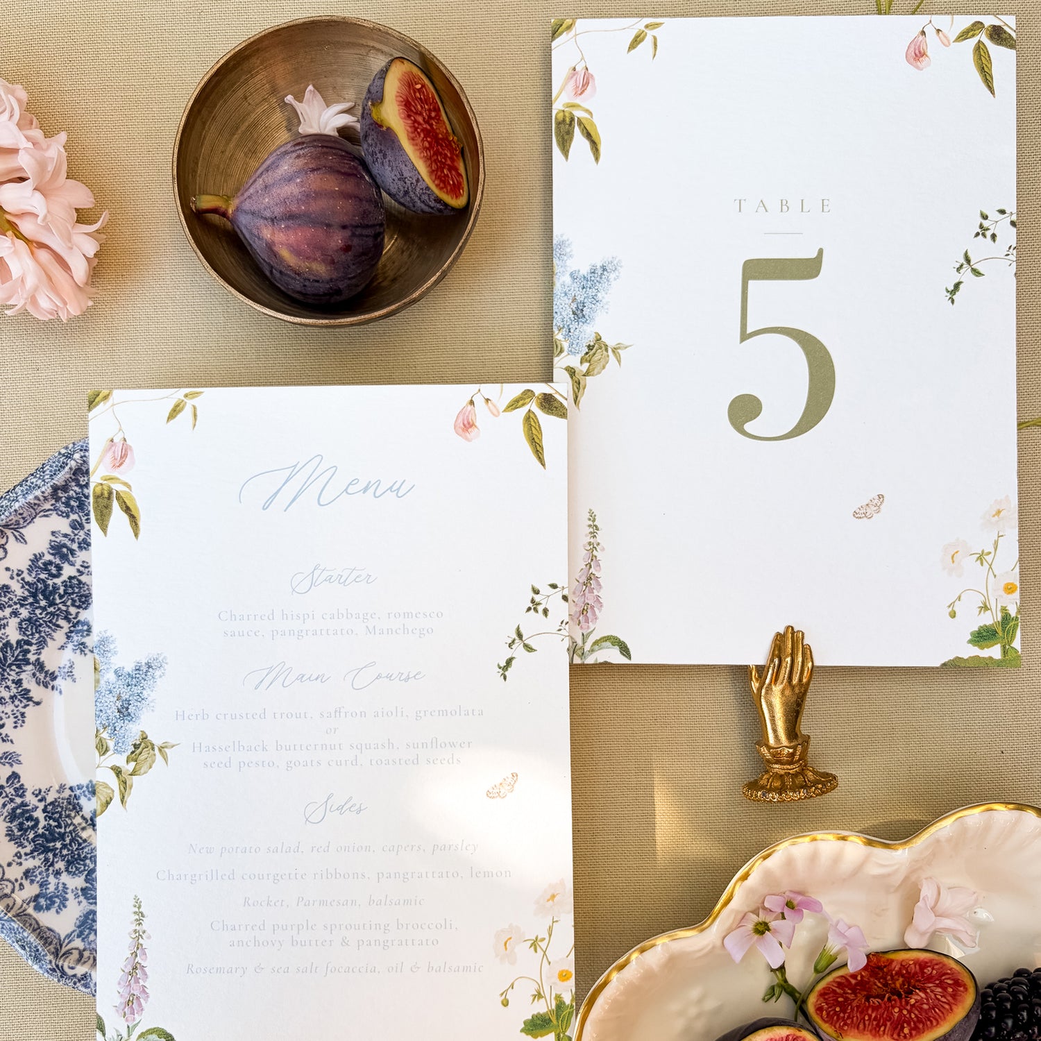 Wedding menu cards with floral design